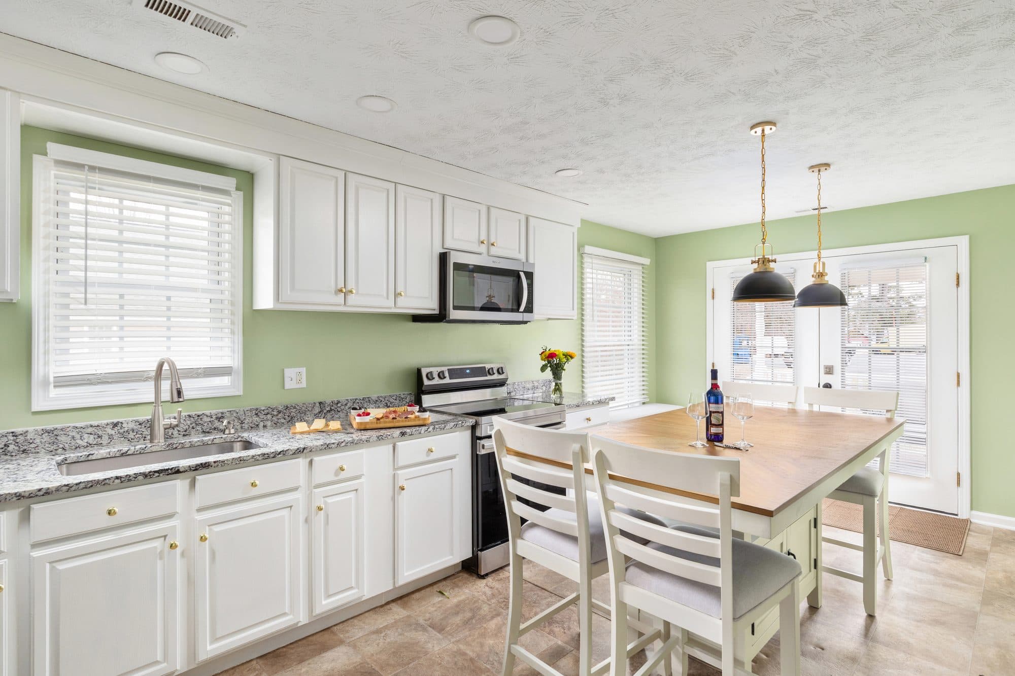Kitchen and dining area